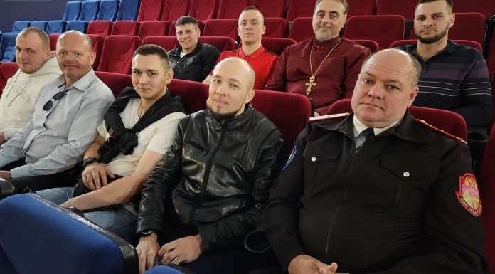 Духовенство и прихожане станицы Динской посетили показ фильма «Русский крест»