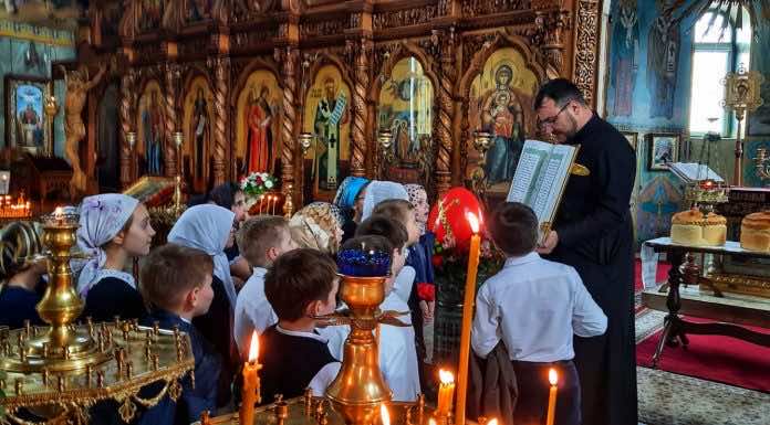На Светлой седмице школьники посетили Свято-Покровский храм Краснодара