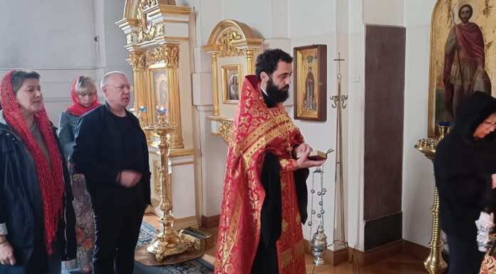 В Свято-Екатерининском кафедральном соборе отслужена заупокойная лития по погибшим российским летчикам