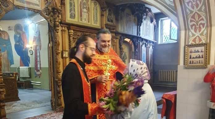 В храме Святого Духа поздравили узницу фашистского концлагеря с Днем Победы