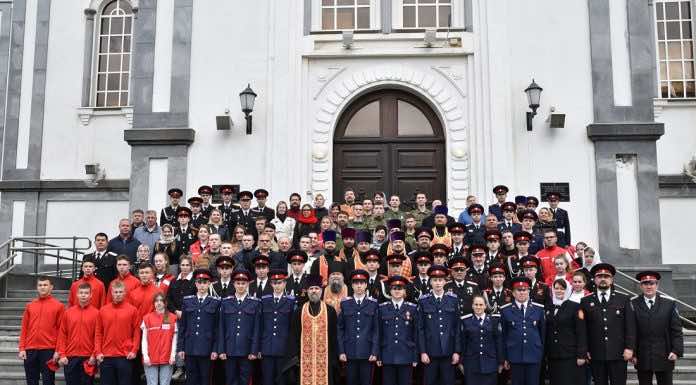 В войсковом Александро-Невском соборе прошел молебен казачьих кадетских корпусов России