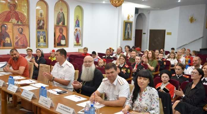 В Александро-Невском соборе прошел региональный конкурс чтецов «Я славлю Родину свою»