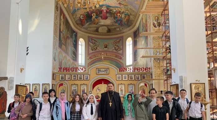 Храм Вознесения Господня в Пашковке посетили казачата школы № 60