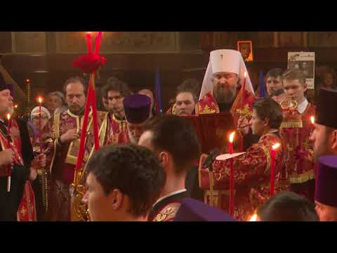 Видеосюжет. Митрополит Григорий совершил панихиду в День Победы