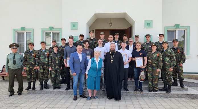 В храме Святой Троицы станицы Динской состоялись проводы призывников