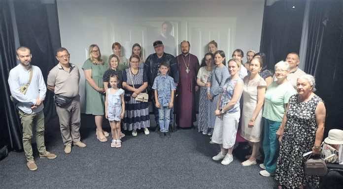 Состоялась встреча со священником и просмотр фильма в клубе «Беседка»