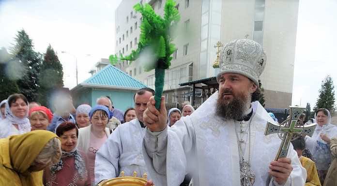 Митрополит Григорий возглавил престольный праздник храма святого благоверного князя Димитрия Донского
