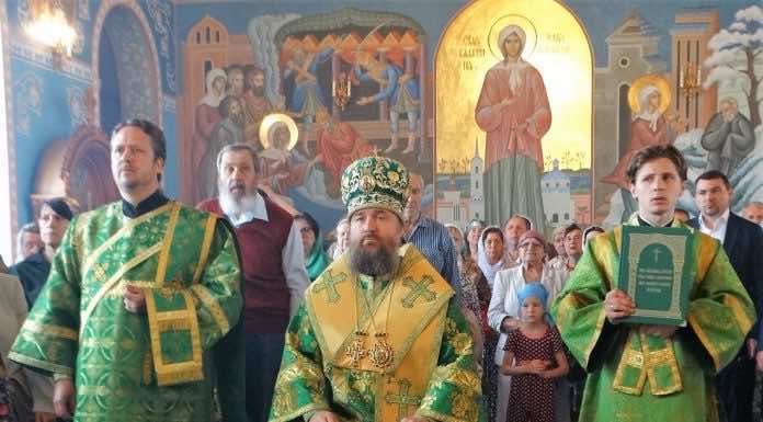 Митрополит Григорий совершил Литургию в день памяти блаженной Ксении Петербургской в станице Елизаветинской