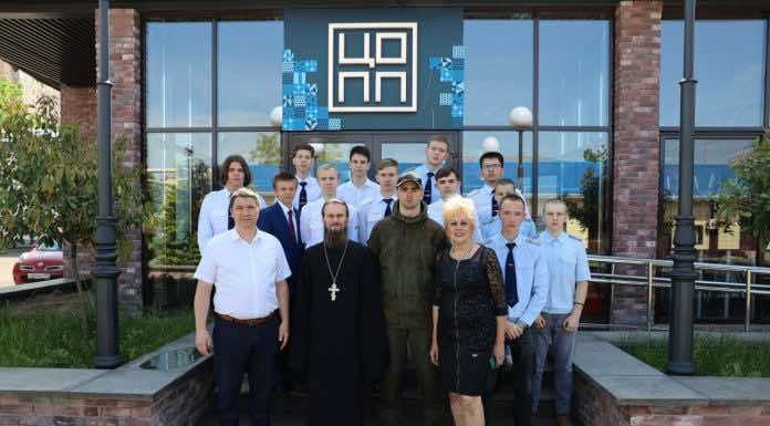 Священник принял участие в патриотических мероприятиях в машиностроительном колледже