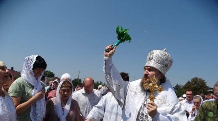 Митрополит Григорий совершил Литургию в храме Архангела Гавриила станицы Новомышастовской в престольный день