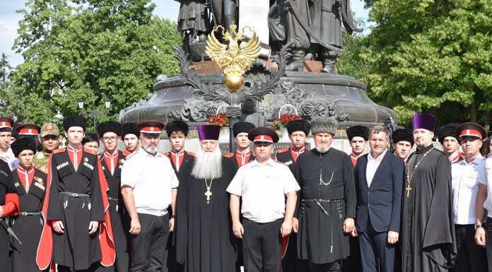 Духовник Кубанского казачьего войска принял участие в праздновании годовщины дарования казакам Кубанских земель