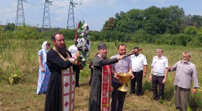В Апшеронске прошел автомобильный крестный ход