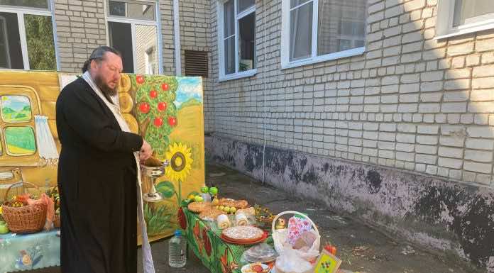 В Горячем Ключе священники посетили утренники, посвященные празднику Преображения Господня