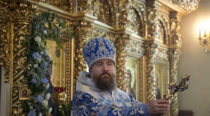 Митрополит Григорий возглавил престольный праздник храма Феодоровской иконы Богородицы в Горячем Ключе