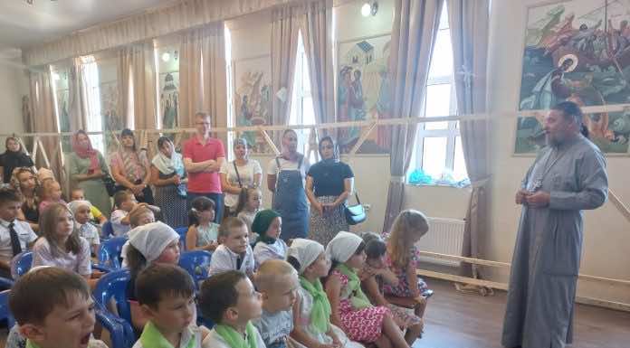 В Свято-Покровском храме Апшеронска наградили победителей районного конкурса детского творчества