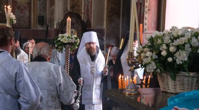 В Екатерининском кафедральном соборе почтили память митрополита Исидора в третью годовщину смерти