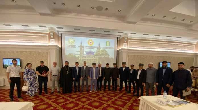 Руководитель епархиального молодежного отдела принял участие в межконфессиональном форуме «Дружный Кавказ»