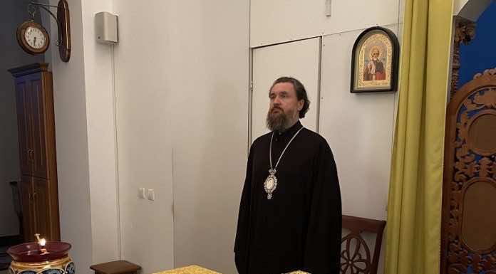 Митрополит Григорий молился за всенощным бдением в женском монастыре города Апшеронска