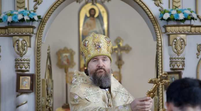 Митрополит Григорий совершил воскресную Литургию в храме станицы Азовской