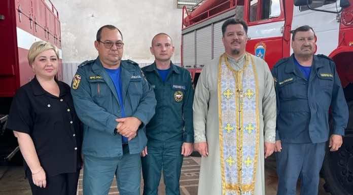 Благочинный совершил молебен в пожарно-спасательной части № 63 станицы Новотитаровской