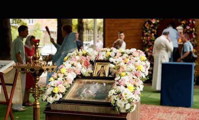 Видеосюжет. Первая Литургия в храме святителя Луки Крымского на территории больницы скорой помощи