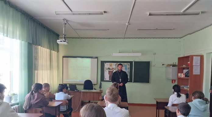 В станице Мартанской прошли уроки, посвящённые празднику Покрова Пресвятой Богородицы