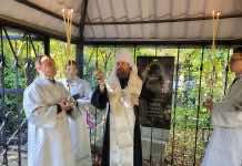 Митрополит Григорий совершил панихиду на могиле монаха Мисаила (Ольхова) в день его памяти