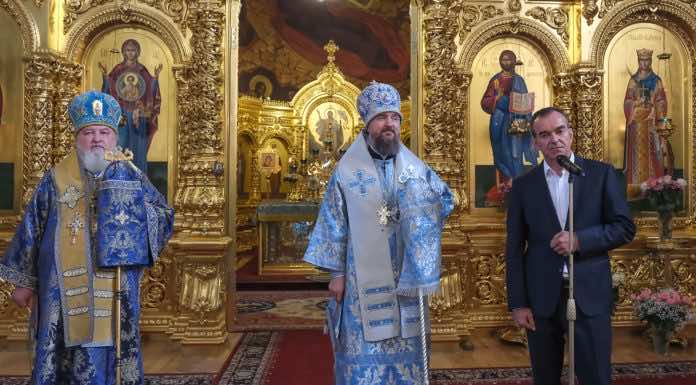 Митрополит Григорий совершил прощальную Литургию в Екатерининском кафедральном соборе Краснодара