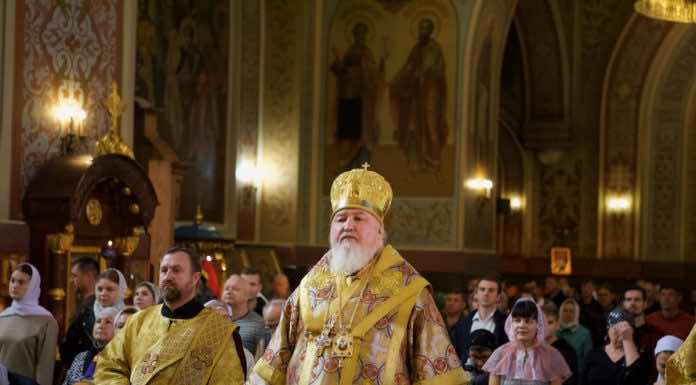 Митрополит Кирилл возглавил воскресную Литургию в Свято-Екатерининском соборе Краснодара
