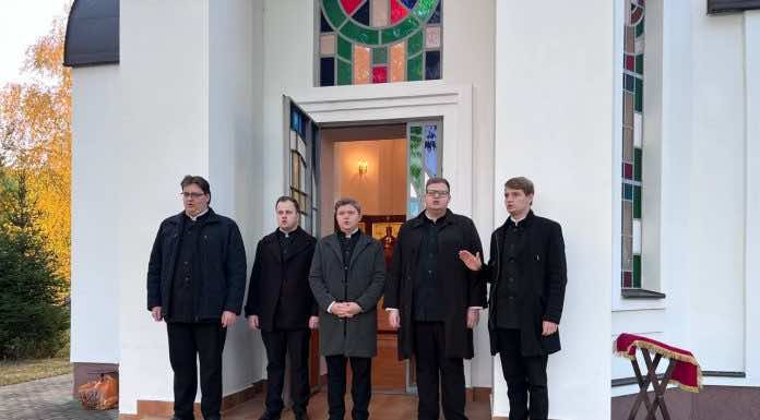 Краснодарские семинаристы приняли участие в Литургии в президентском кадетском училище