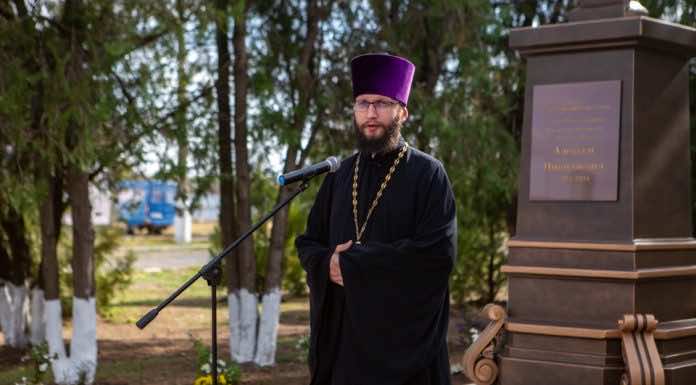 Краснодарский священник принял участие в открытии памятника в Калмыкии