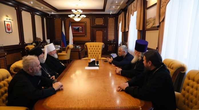 Митрополит Кирилл провел встречу с Главой Республики Крым Сергеем Аксеновым