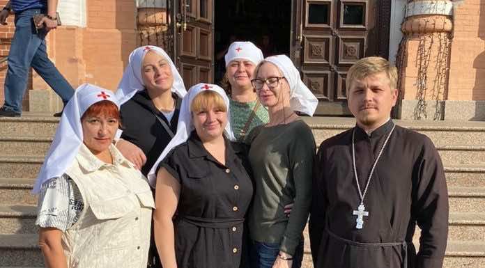 Краснодарские сестры милосердия отправились ухаживать за ранеными в военный госпиталь Ростова-на-Дону