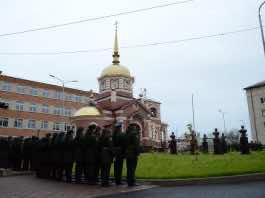 Митрополит Кирилл совершил чин великого освящения храма в Краснодарском высшем военном училище имени Штеменко