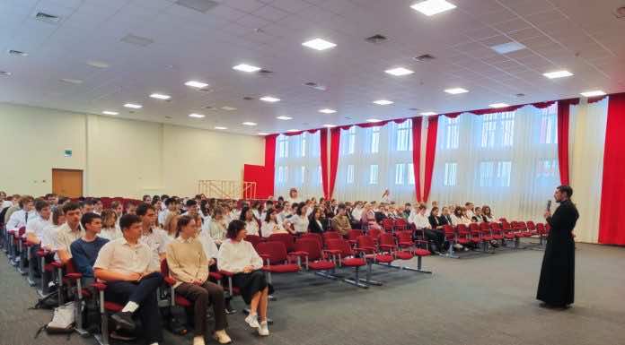 В рамках «Недели за жизнь» священники Екатеринодарской епархии проводят беседы с молодежью