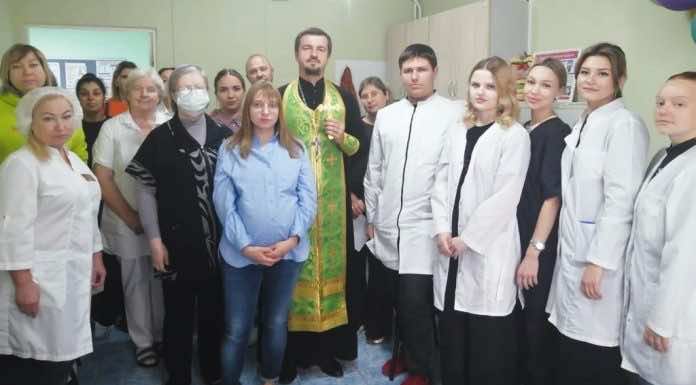 Священник провел встречу в рамках мероприятий «Неделя за жизнь — Михайловские дни»