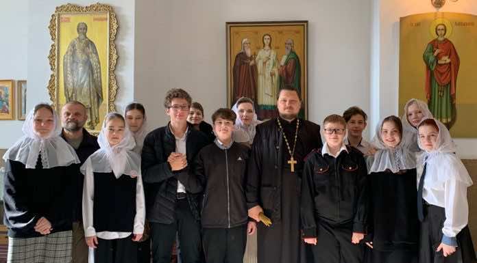 В Вознесенском храме поселка Пашковский проходят экскурсии для школьников