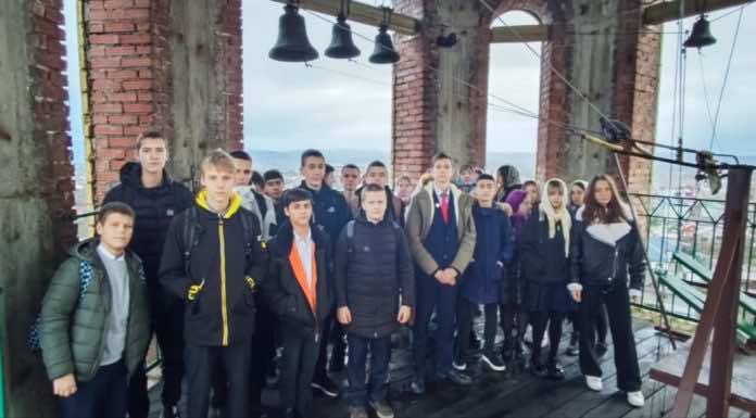 В Троицком храме Горячего ключа для школьников провели экскурсию