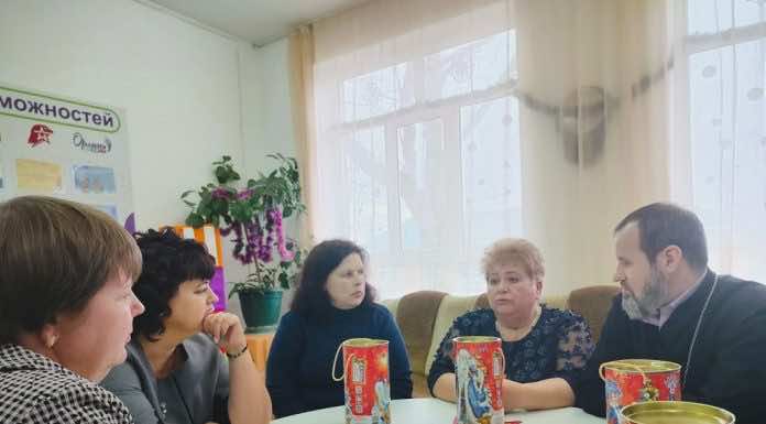 Священник Северского благочиния принял участие во встрече школ-побратимов