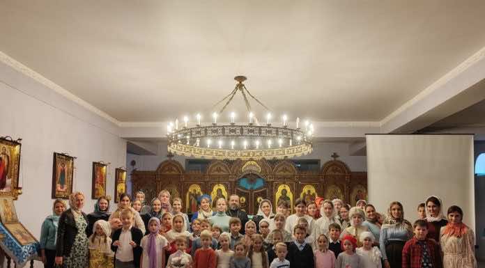 День матери отметили в Свято-Никольском храме Краснодара