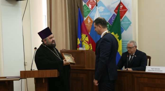 Благочинный благословил нового главу Абинского района