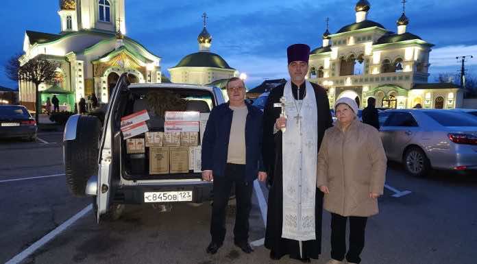 Протоиерей Иоанн Лапко благословил отправку гуманитарного груза в зону СВО