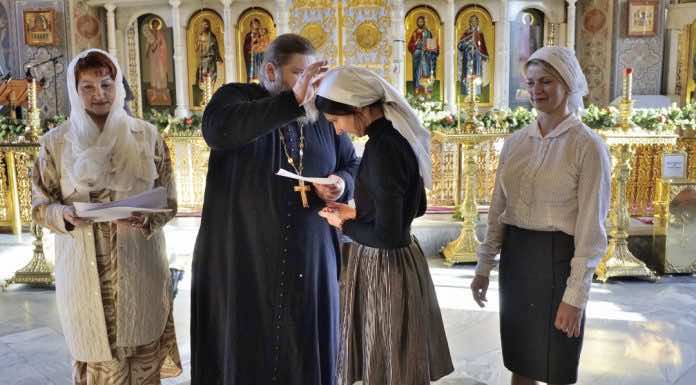 Завершил работу проект Школа храмовой флористики «Цветы для души»