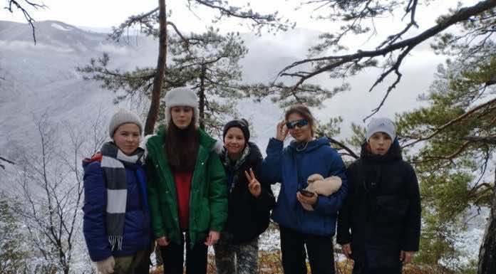 Юные разведчики поселка Первомайского приняли участие в слете «Сказка Архыза 2024»