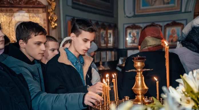 Школьники станицы Новотитаровской побывали с экскурсией в храме Апостола Андрея Первозванного