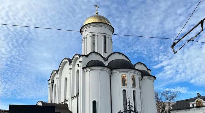 Видеосюжет. Рождественский праздник для детей в Свято-Сергиевском храме Краснодара