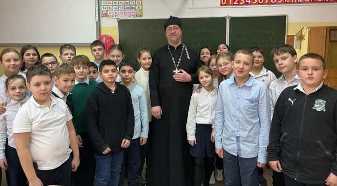 Клирики епархии провели занятия для младших школьников по православной культуре