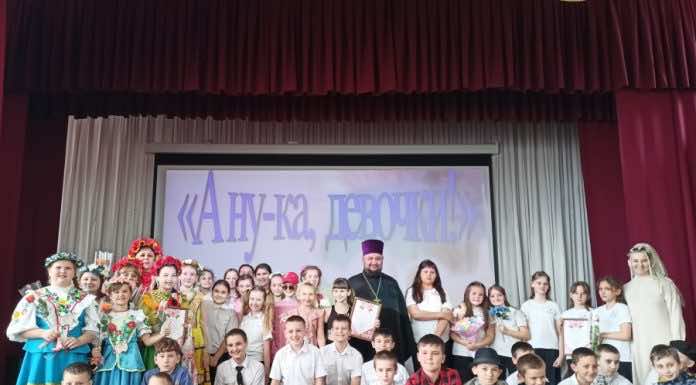 Благочинный Абинского округа принял участие в работе конкурса юных мастериц