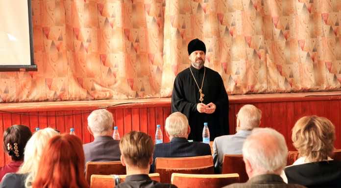 Протоиерей Сергий Лопасов принял участие в Международных «Твердовских чтениях»