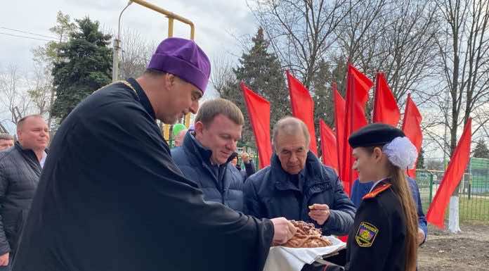 Протоиерей Иоанн Лапко принял участие в открытии школы ст. Динской